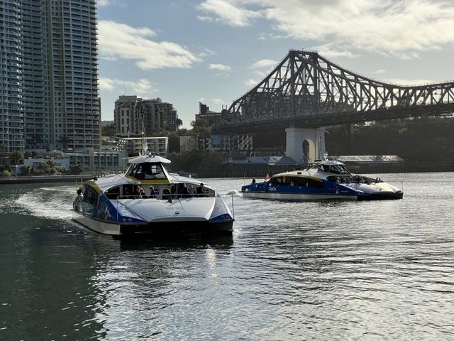 호주 브리즈번의 수상교통수단 '시티캣'