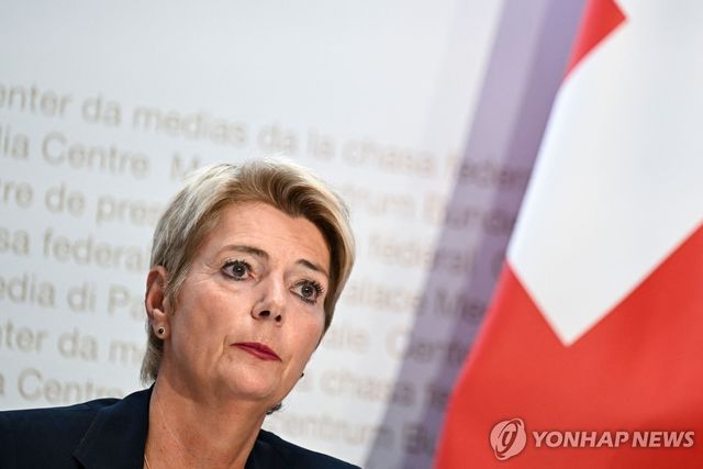 카린 켈러주터 스위스 대통령