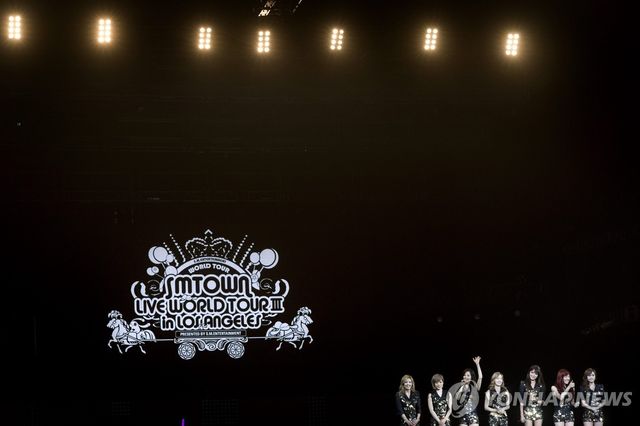2012년 미국 캘리포니아에서 열린 SM타운 월드투어 콘서트 현장