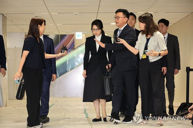 특검 나서는 김건희 여사