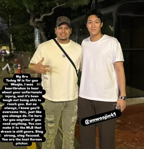 삼성 라이온즈 아리엘 후라도(왼쪽)와 키움 히어로즈 안우진