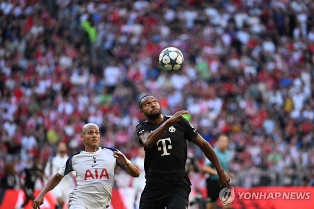 토트넘과 뮌헨의 경기 모습