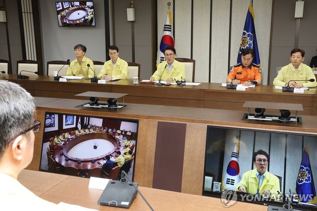 김민석 총리，국가테러대책위원회 회의 주재