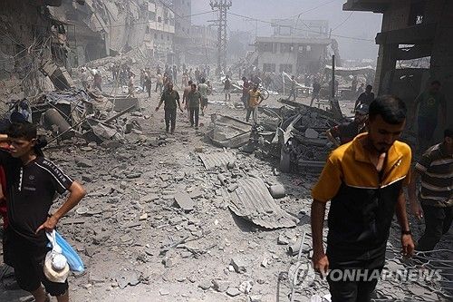 이스라엘 공습에 폐허 된 가자시티 남부