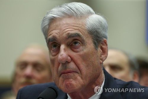 미 하원 정보위 청문회 출석한 뮬러 전 특검