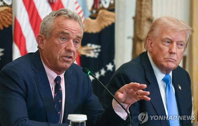 미국 트럼프 대통령과 케네디 보건복지부 장관