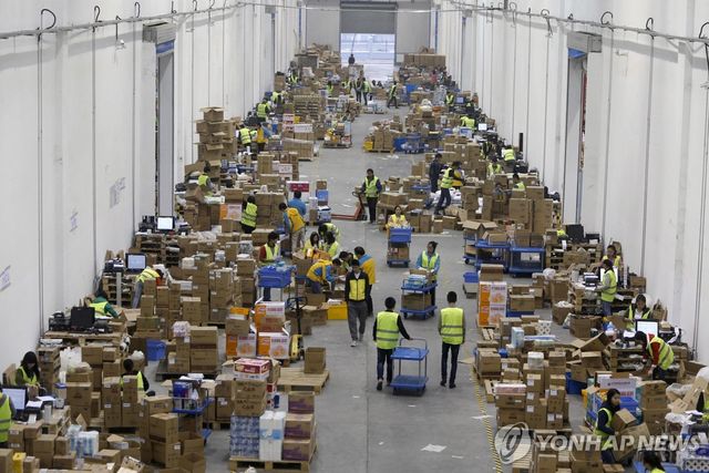 중국 후베이성 우한의 물류 창고