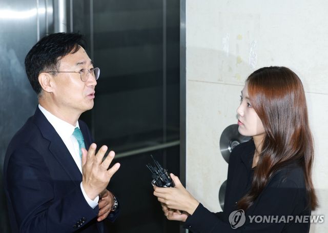 신범철 전 국방차관, 순직해병특검 이틀 연속 출석