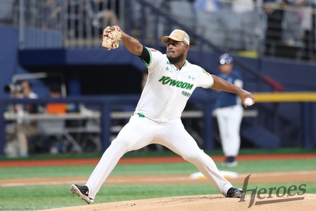 키움 선발 C.C. 메르세데스