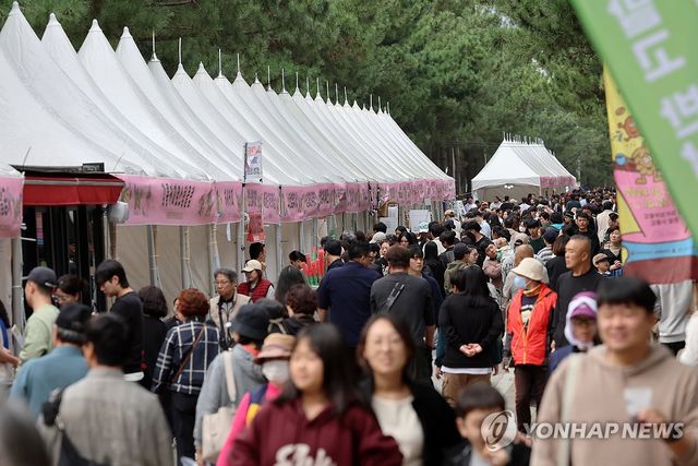 인파로 북적이는 강릉커피축제
