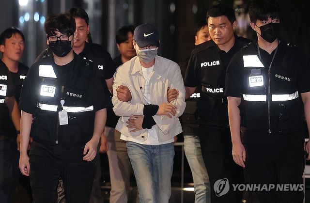 '수사 중 도주' 이기훈 부회장 체포