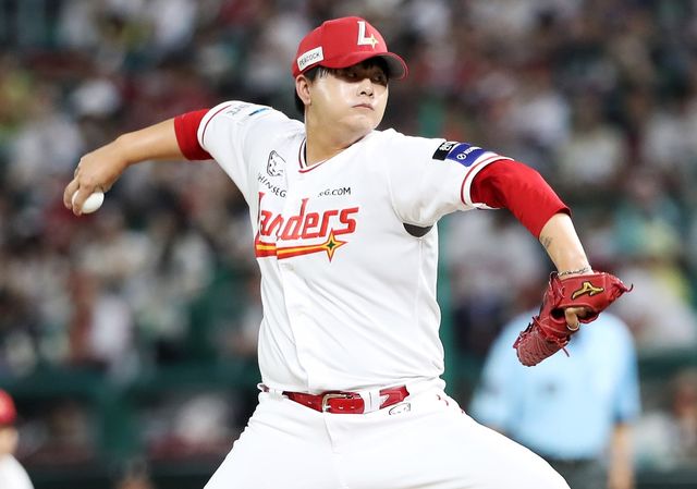 SSG 오른손 불펜 김민