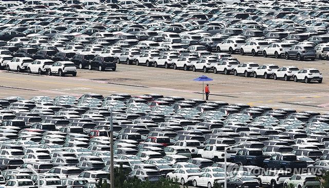 "美 관세정책, 한국 성장률 올해 0.45%p·내년 0.6%p 깎아