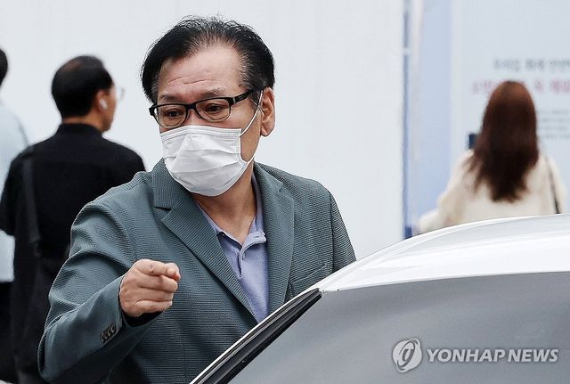 영장심사 포기하고 특검 대기하는 건진법사 전성배 씨