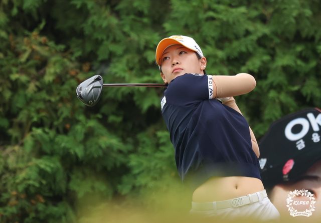 방신실의 드라이버 티샷.