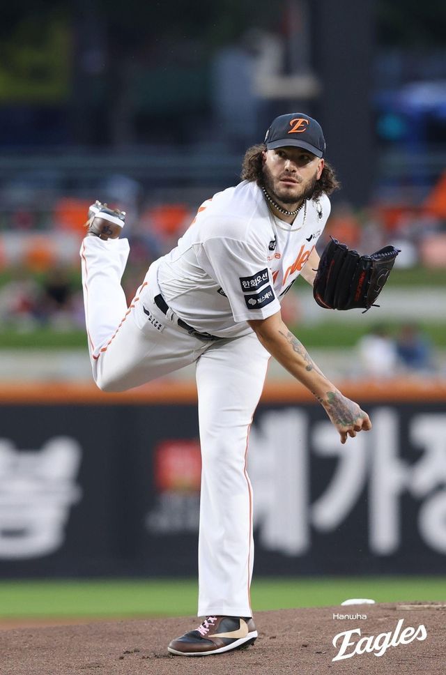 한화 이글스의 외국인 에이스 폰세