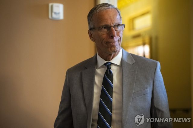 존 튠 공화당 상원 원내대표