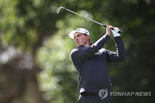 피츠패트릭의 아이언샷.