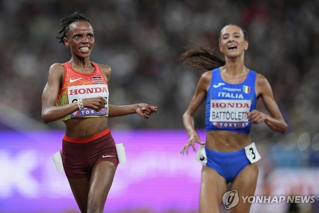 체벳, 도쿄 세계선수권 여자 10,000ｍ 우승