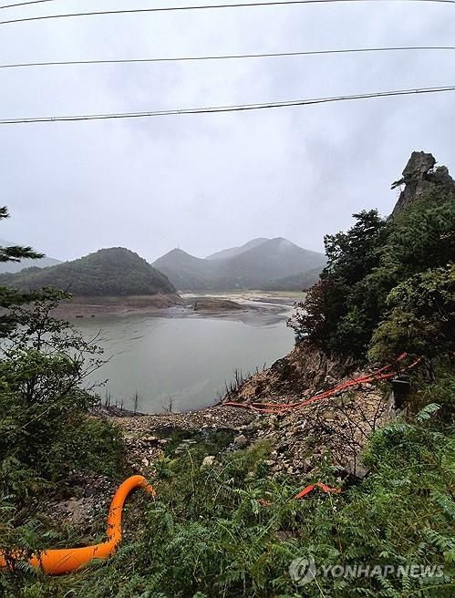 비 내리는 오봉저수지