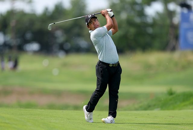 히가 카즈키의 아이언 샷.