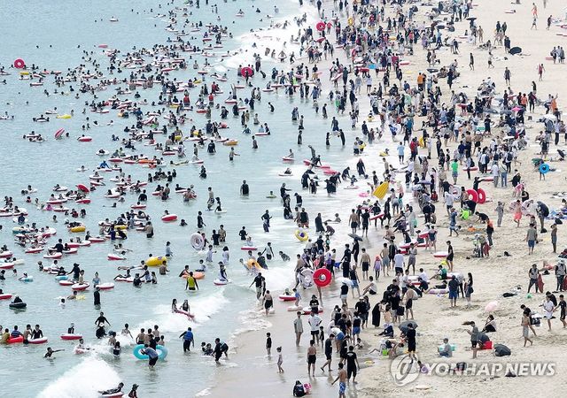 8월 해운대 해수욕장 모습