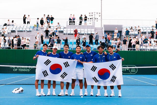 카자흐스탄을 꺾은 한국 테니스 국가대표 선수단