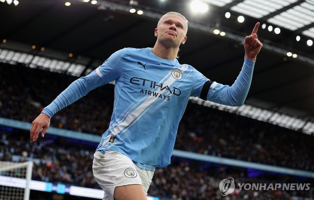 골세리머니를 펼치는 엘링 홀란