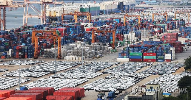 7월 경상수지 107.8억달러 흑자…반도체 수출 등에 동월 최대