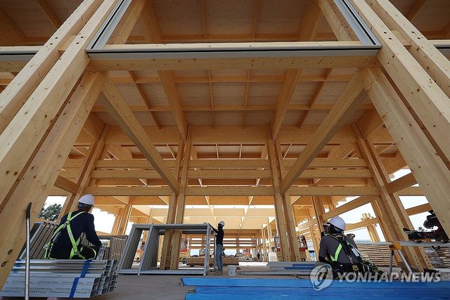 경주 APEC 앞두고 만찬장 조성 공사 한창