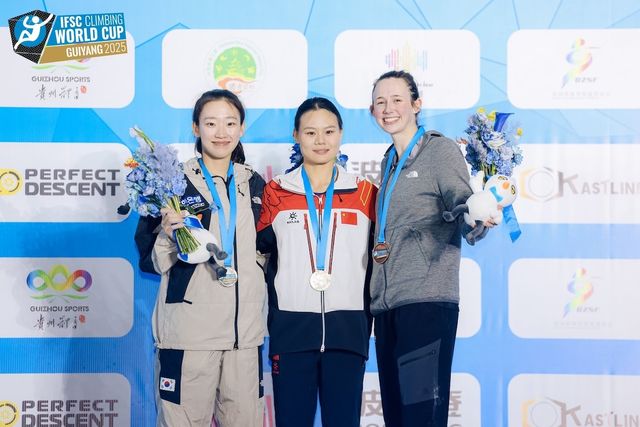 IFSC 월드컵 스피드 여자부에서 준우승한 정지민(맨왼쪽)