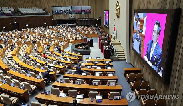 국회 대정부질문 시작
