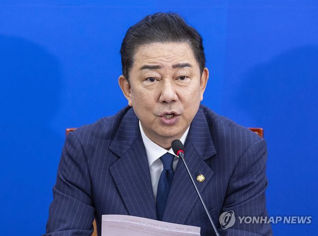 '정부조직법 처리 의지' 밝히는 김병기 원내대표