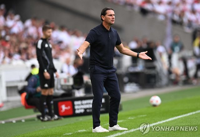 보루시아 묀헨들라트바흐 감독에서 해임된 헤라르도 세오아네. 