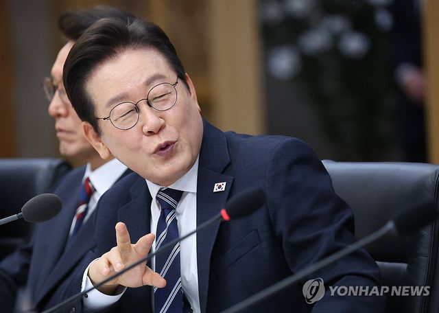 이재명 대통령, 국무회의 주재