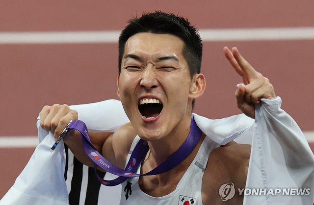 우상혁, 도쿄 세계선수권 은메달