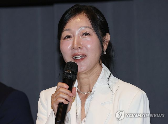 연극 공연 앞둔 방은희