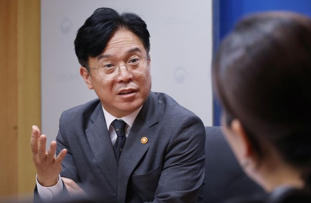 김영훈 고용노동부 장관