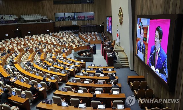 경제분야 대정부질문, 국민의힘 질문 받는 김민석 총리