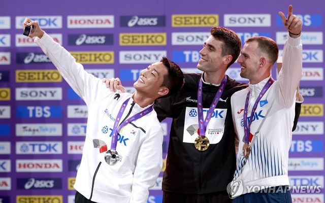 도쿄 세계육상선수권 남자 높이뛰기 메달리스트