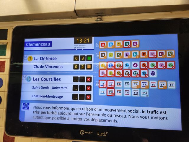 지하철 노조 파업에 대규모 운행 차질