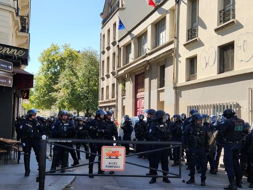 대기중인 경찰들