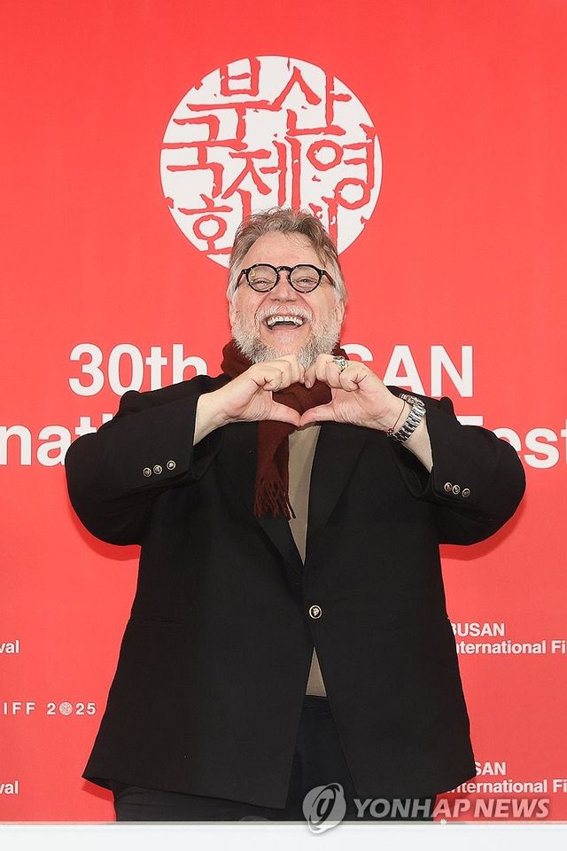 영화 '프랑켄슈타인'의 기예르모 델 토로 감독