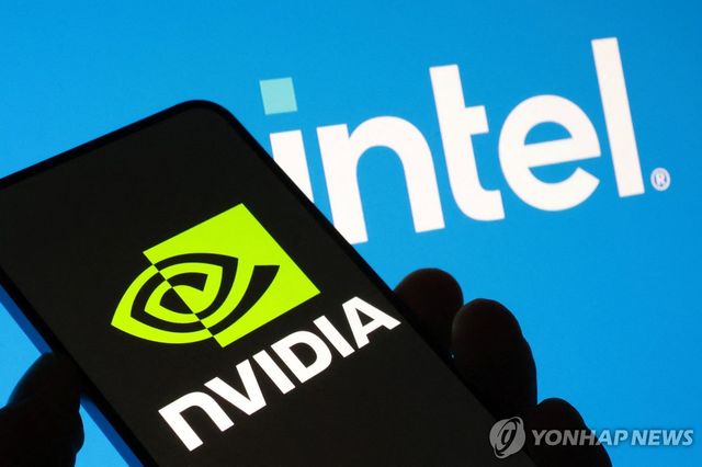 인텔과 엔비디아 로고