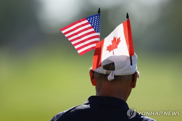 미국·캐나다 국기 단 한 남성(2024. 9. 29.)