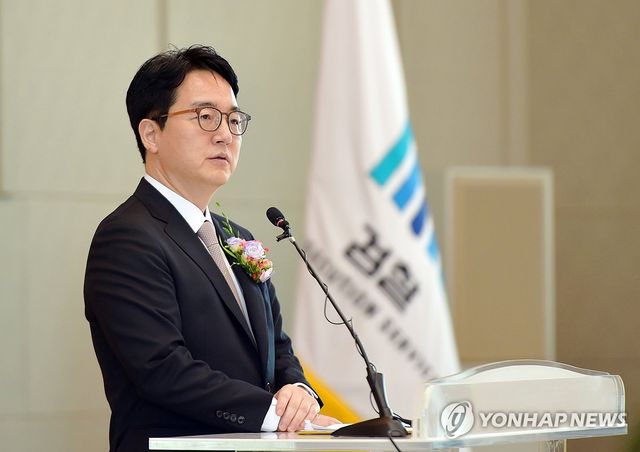 퇴임사 하는 심우정