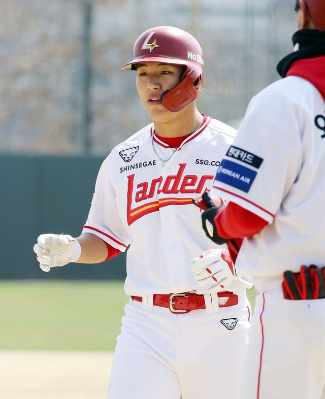 SSG 신인 포수 이율예