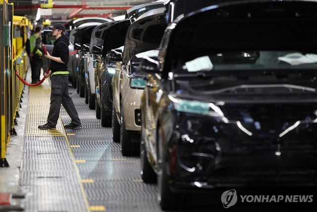 영국 재규어 랜드로버 공장