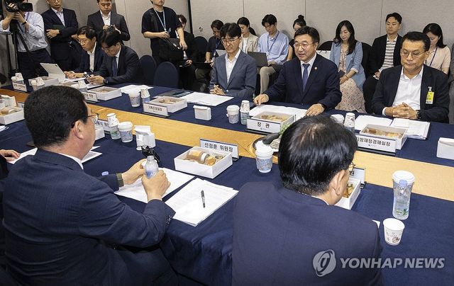 이재명 정부 출범 후 첫 행정안전위 당정