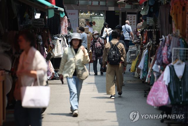 2분기 성장률 0.7%, 속보치보다 0.1%p↑…소비·수출이 견인